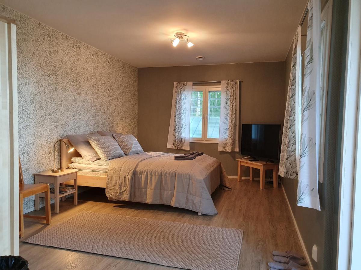 B&B Taipaleenniemi 萨翁林纳 外观 照片